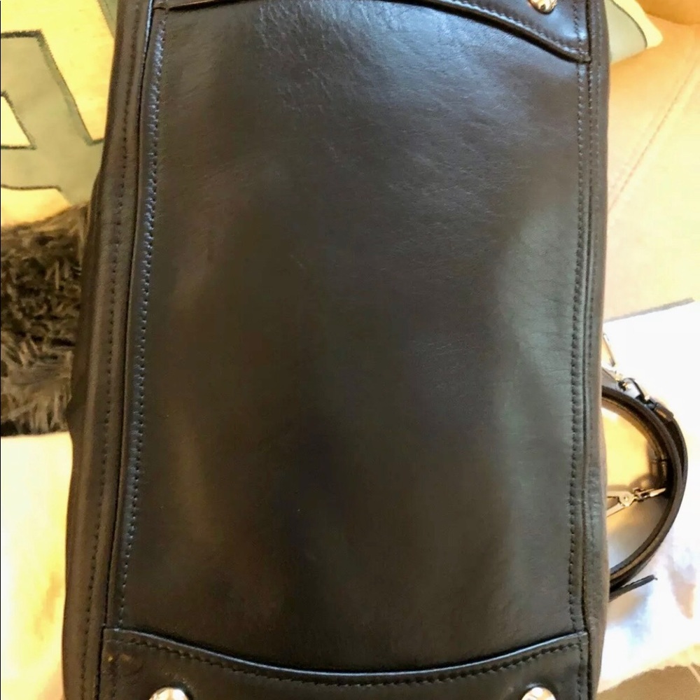 Prada 👜 - Picture 7 of 10